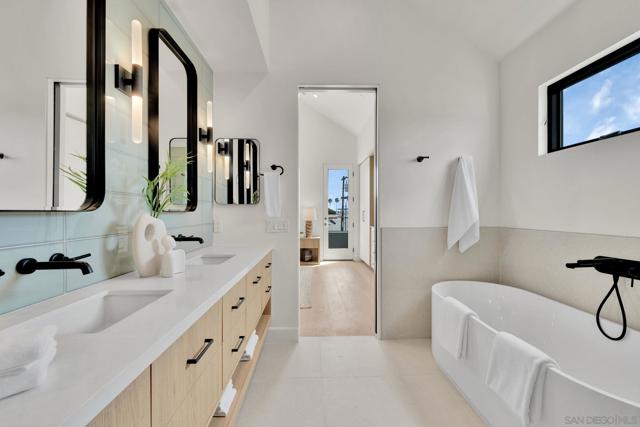 Image 24 of 32 For 1073 Opal Street