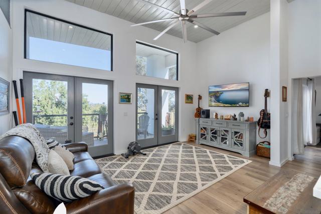 9226 Briercrest Dr, La Mesa CA: https://media.crmls.org/mediaz/3119761e-61c9-423e-9fc6-dacff0896b05.jpg