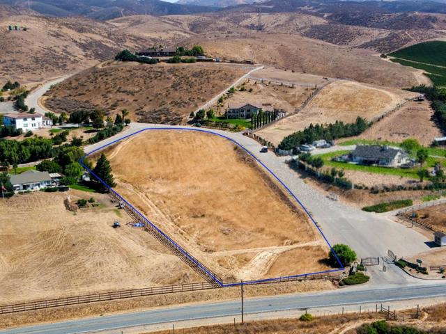 35700 Eagle, Soledad CA: https://media.crmls.org/mediaz/311a943a-dd47-44e7-a554-ecddb1afa93f.jpg