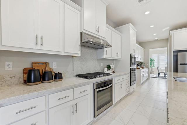 Image 12 of 69 For 18664 White Moon Drive