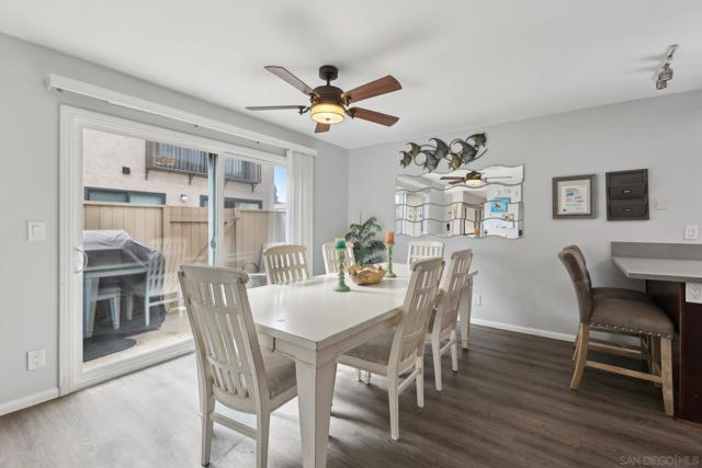 872 S Sierra Ave, Solana Beach CA: https://media.crmls.org/mediaz/311c597a-2b60-42c9-8663-8c76ead0d236.jpg