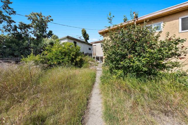 206 212 S 35th, San Diego CA: https://media.crmls.org/mediaz/311cbf76-a7a8-45fb-9e54-c75bd148476c.jpg