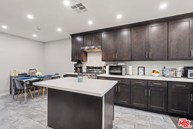 5040 W Slauson Avenue, Los Angeles CA: https://media.crmls.org/mediaz/311cc80c-7fb8-4089-bff1-a04d3c836b26.jpg