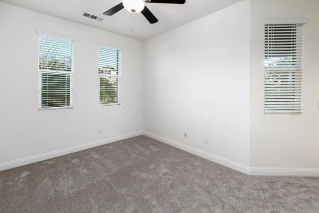 Detail Gallery Image 16 of 51 For 3722 Bergen Peak Pl, Carlsbad,  CA 92010 - 3 Beds | 2/1 Baths