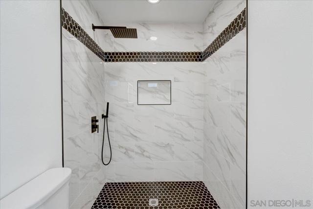 14543 Kittery St, Poway CA: https://media.crmls.org/mediaz/311dc04e-c818-4dfc-b075-9899e2048d75.jpg