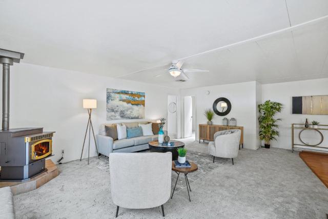300 Plum Street, Capitola CA: https://media.crmls.org/mediaz/311f1664-f17b-46c2-86ed-106ceb3750d3.jpg