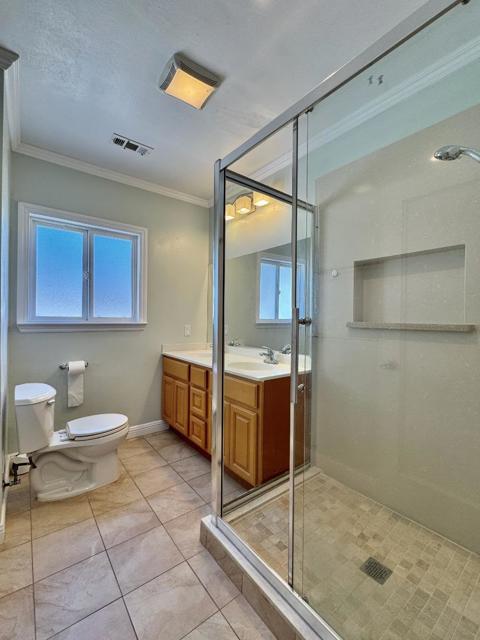 3801 Pacific Boulevard, San Mateo CA: https://media.crmls.org/mediaz/311f2cd1-317b-4e3b-8f90-9456a6a70a8a.jpg