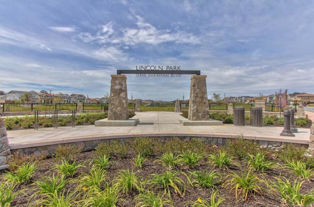 19130 Fallingwater Lane, Marina CA: https://media.crmls.org/mediaz/311f3647-b451-4ae4-8599-920d9f9c0d4b.jpg