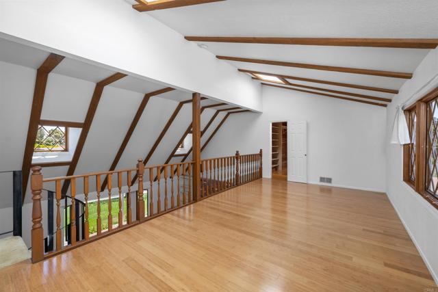 1440 Forest Avenue, Carlsbad CA: https://media.crmls.org/mediaz/311fd2e8-c6d8-410b-b2d9-eac55ee1a9c8.jpg