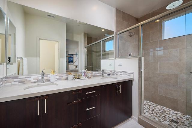 Detail Gallery Image 16 of 37 For 2019 Element Way, Chula Vista,  CA 91915 - 3 Beds | 3/1 Baths