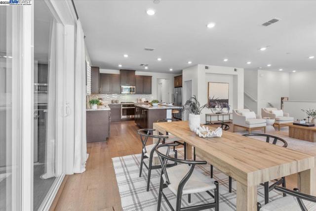 5700 Greige Cir, Dublin CA: https://media.crmls.org/mediaz/3120c3b7-cf70-491a-937c-b143e7d53e58.jpg
