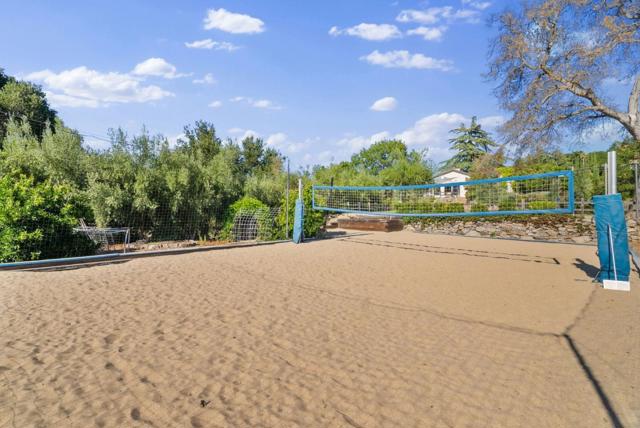 15651 Kennedy Road, Los Gatos CA: https://media.crmls.org/mediaz/3121845c-dfb0-4052-899d-f353d5f80a8b.jpg