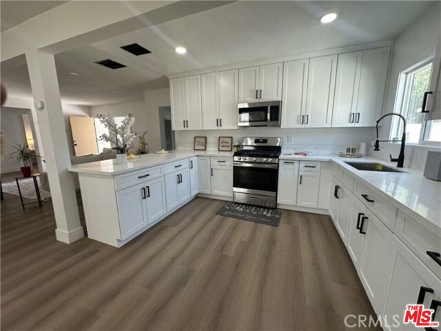 1598 W 7th Street, San Bernardino CA: https://media.crmls.org/mediaz/31221e43-b880-47b8-95df-8f574c9ba80a.jpg