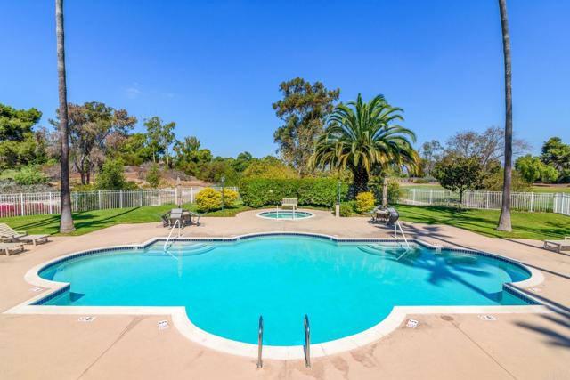 Detail Gallery Image 30 of 32 For 12142 Royal Birkdale Row F, San Diego,  CA 92128 - 2 Beds | 2 Baths