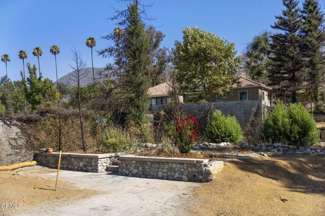 2975 Santa Anita Avenue, Altadena CA: https://media.crmls.org/mediaz/31236528-6435-4574-b6c5-e1ecdca2d94f.jpg
