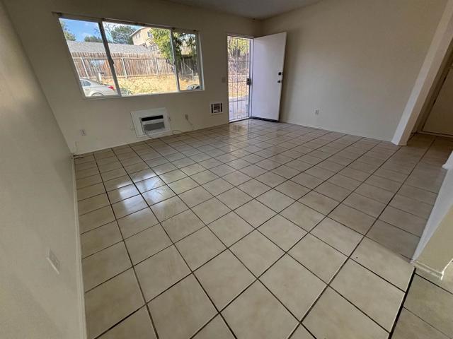 8209 8211 Jema Way, Lakeside CA: https://media.crmls.org/mediaz/31238937-febb-45b4-b382-92d8415853ec.jpg