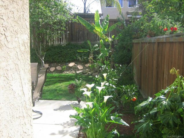 11342 Village ridge Rd, San Diego CA: https://media.crmls.org/mediaz/3123a07d-4256-4e5e-8ef4-11809b565c95.jpg