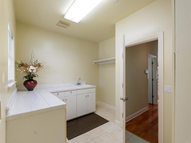 2535 San Clemente Avenue, Vista CA: https://media.crmls.org/mediaz/3124301a-32a9-4478-a2cf-833e1e951582.jpg
