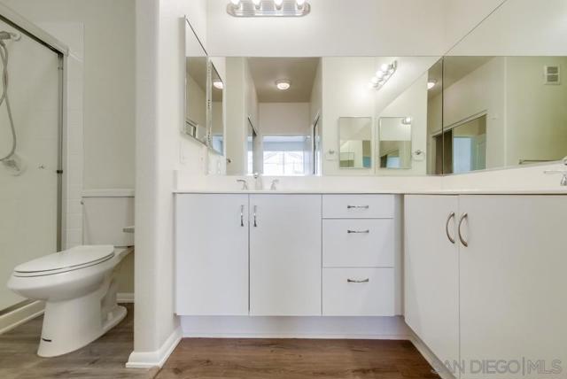 3519 Caminito El Rincon, San Diego CA: https://media.crmls.org/mediaz/31279383-bc07-496d-adbf-f469a3cbc070.jpg