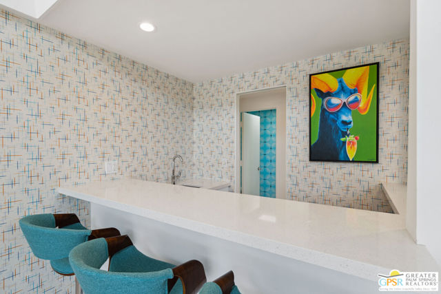 2455 S Madrona Drive, Palm Springs CA: https://media.crmls.org/mediaz/3127d7d5-b549-4198-96da-c5f96c0b116f.jpg
