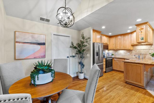7 Arabian Way, Scotts Valley CA: https://media.crmls.org/mediaz/3127e2e0-2fda-48e0-a3f8-d6d8c1be2a35.jpg