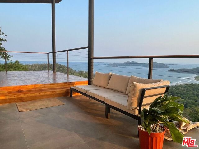 0 Paquera, Nicoya Peninsula, Costa Rica,  CA: https://media.crmls.org/mediaz/312886d4-3670-49a6-9389-bd963d55e70d.jpg