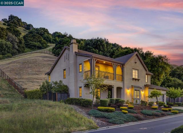 131 Wittenham Ct, San Ramon CA: https://media.crmls.org/mediaz/3128a6ba-f41b-44bd-9593-8cb26c93e838.jpg
