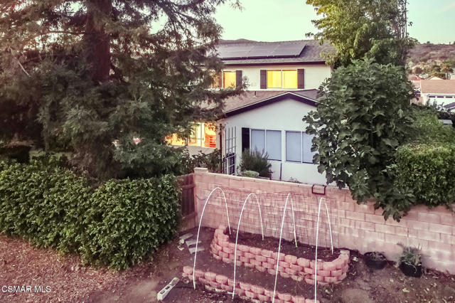 3964 Greenwood Street, Newbury Park CA: https://media.crmls.org/mediaz/3128cc7f-6571-480d-8ee4-1aa036f81396.jpg