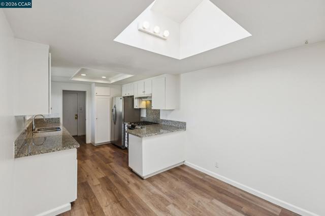 Image 13 of 37 For 2137 Presidio Ct