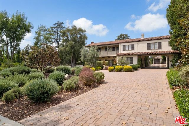 1545 Cleveland Road photo 3