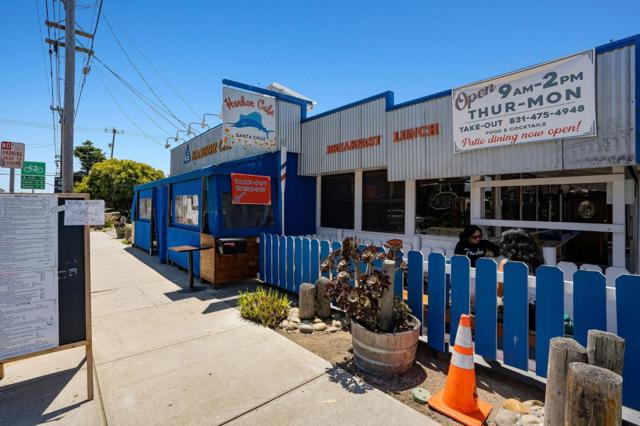 1430 Merrill Street, Santa Cruz CA: https://media.crmls.org/mediaz/31299a3c-b8b0-46a8-883a-771133fd2b56.jpg