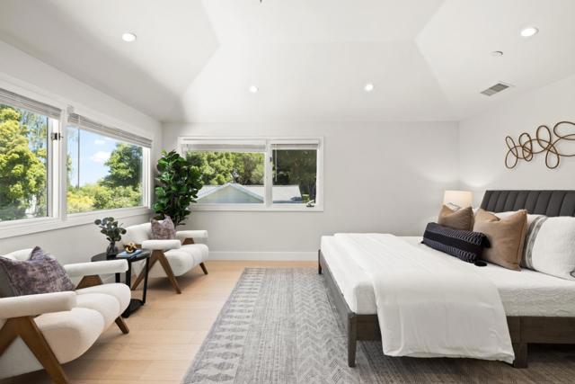 785 Pullman Road, Hillsborough CA: https://media.crmls.org/mediaz/312a63bc-f49e-490b-882c-41be012b4b14.jpg