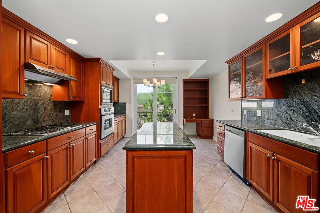 MLS #26855615 image #19