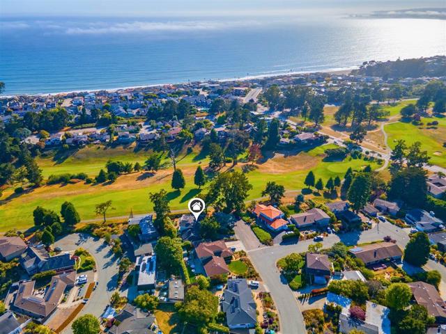 175 Tamarack Drive, Aptos CA: https://media.crmls.org/mediaz/312cc5a0-3160-40c7-95ac-da0e7d83dec2.jpg