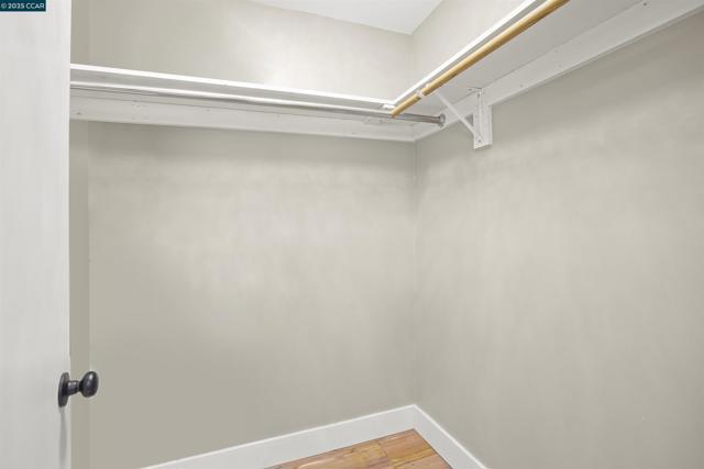 5665 Lewis Way, Concord CA: https://media.crmls.org/mediaz/312e08da-b0fa-4dc1-be6e-10c524193069.jpg