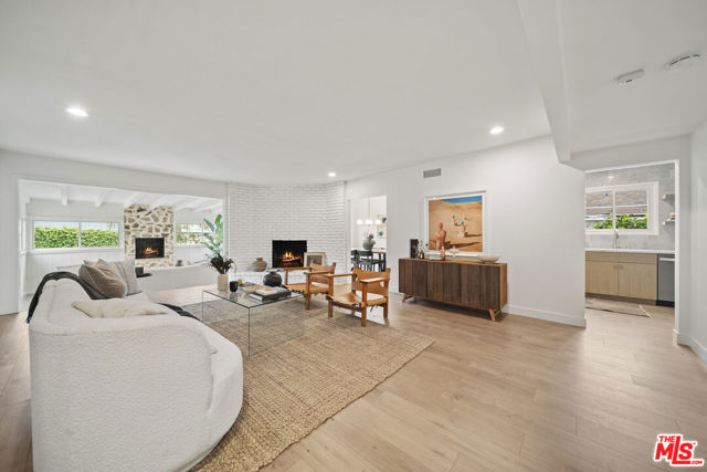10026 Mclennan Avenue photo 3
