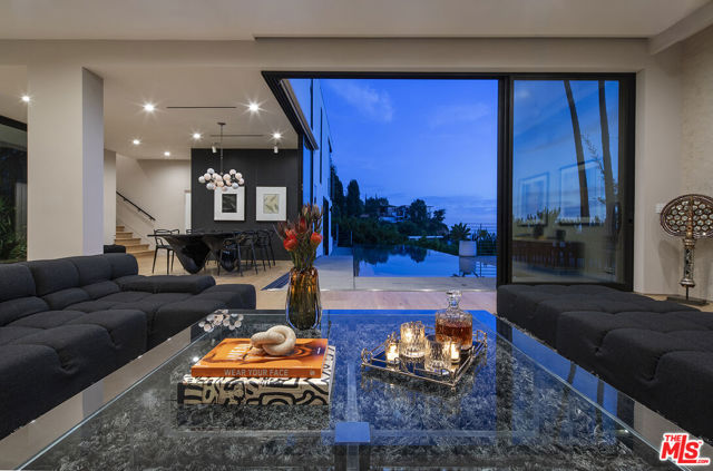 3 Bed Home for Sale in Los Angeles, California