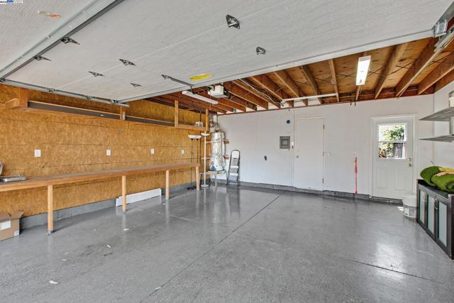 1328 Star Bush Ln, San Jose CA: https://media.crmls.org/mediaz/31310df0-118b-400f-bc1a-f46f2dbc4a7e.jpg