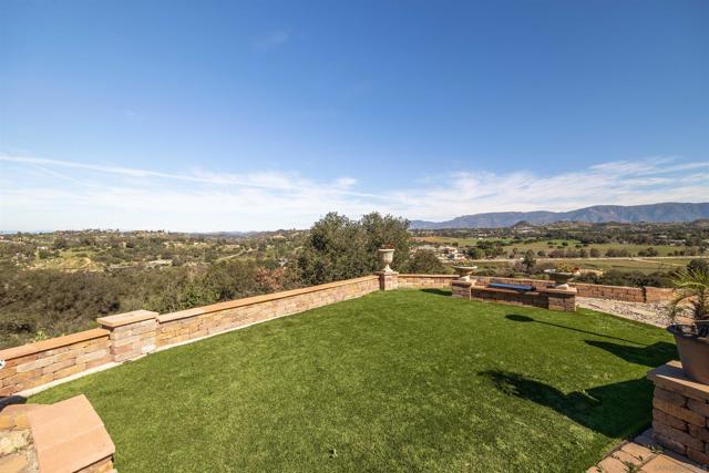 13804 Chaparral Terrace, Valley Center CA: https://media.crmls.org/mediaz/31328a47-209c-480f-9faf-5f269c8854c4.jpg