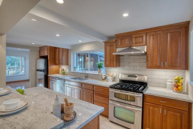 18800 Withey Road, Monte Sereno CA: https://media.crmls.org/mediaz/3133d9dc-1230-4b2a-b15c-ef95c40ffe94.jpg
