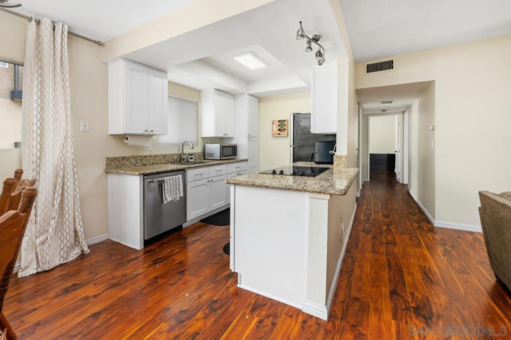 4550 Glacier - photo 6
