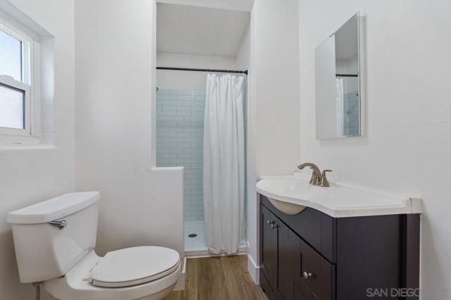 Image 39 of 58 For 4526 Kensington Dr