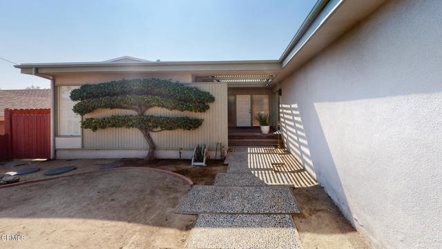 Image 2 for 925 Fortune Way, Los Angeles, CA 90042