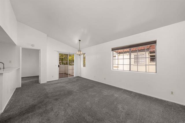 Detail Gallery Image 3 of 22 For 765 Eastshore #201,  Chula Vista,  CA 91913 - 2 Beds | 2 Baths