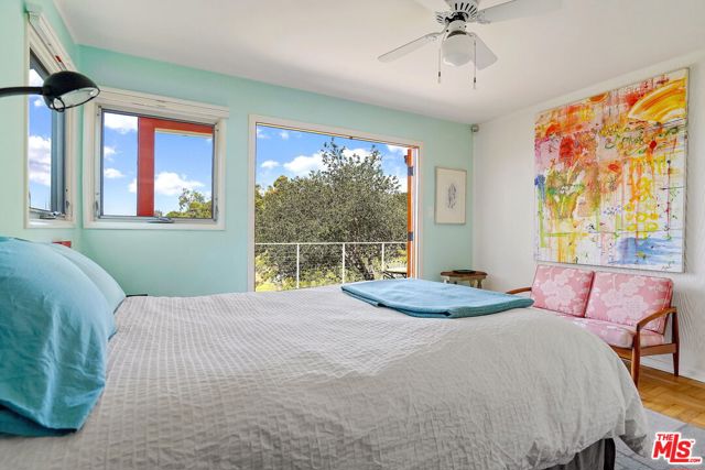 1865 UPPERTON Avenue, Los Angeles CA: https://media.crmls.org/mediaz/313ba038-e5d9-4291-9eef-8ad1311b5223.jpg