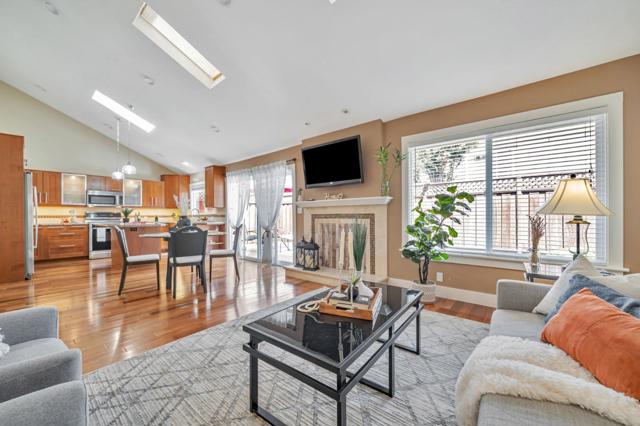 353 Meadowood Circle, San Ramon CA: https://media.crmls.org/mediaz/313c3213-4ad7-42f3-8e3f-5e456939c528.jpg