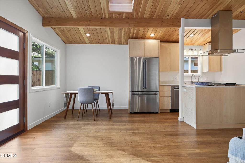 MLS #V1-33475 image #8