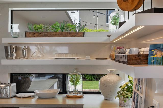 Detail Gallery Image 9 of 54 For 5080 Carlsbad Blvd, Carlsbad,  CA 92008 - 5 Beds | 4 Baths