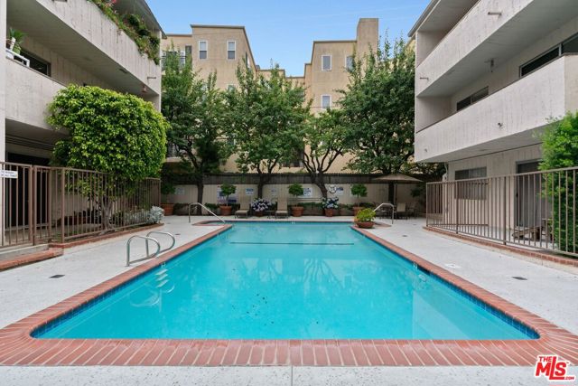 1831 Prosser Avenue, Los Angeles CA: https://media.crmls.org/mediaz/313d9019-6336-470e-9dc6-de9d3921e016.jpg
