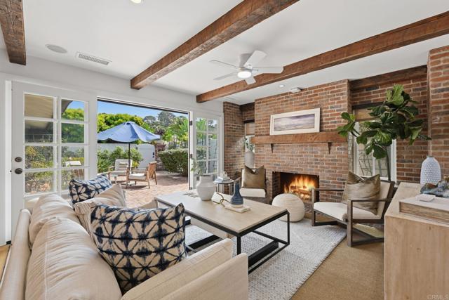 Detail Gallery Image 7 of 54 For 1820 Coast Bld, Del Mar,  CA 92014 - 4 Beds | 3/1 Baths